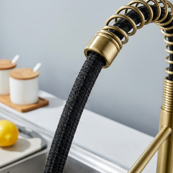 Kitchen Faucet with Pull Down Sprayer Industrial Single Handle Single Hole Faucet for Farmhouse